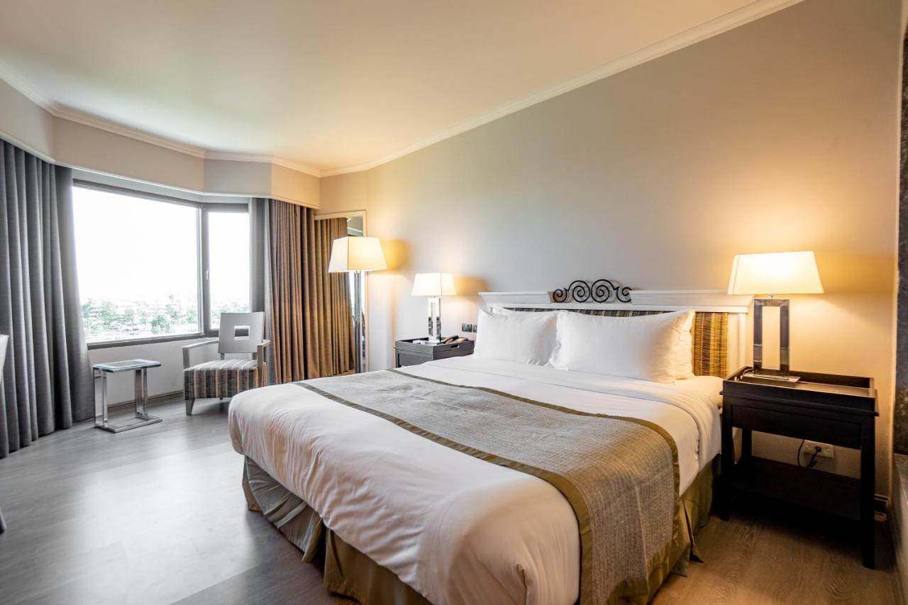 The Grand Riverside Hotel Phitsanulok Exterior photo