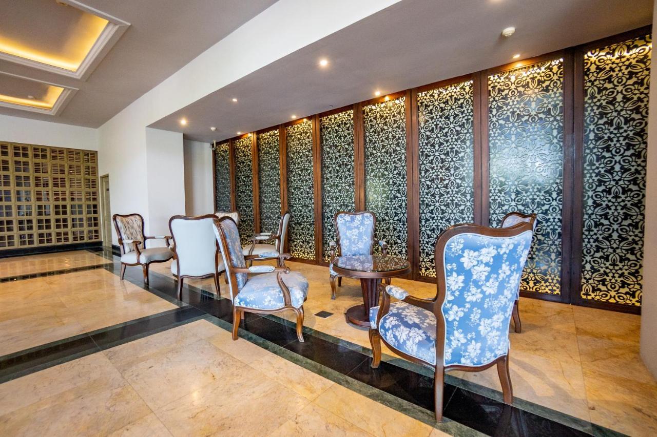 The Grand Riverside Hotel Phitsanulok Exterior photo