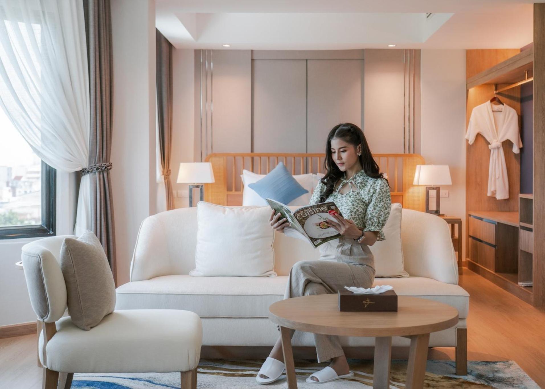 The Grand Riverside Hotel Phitsanulok Exterior photo