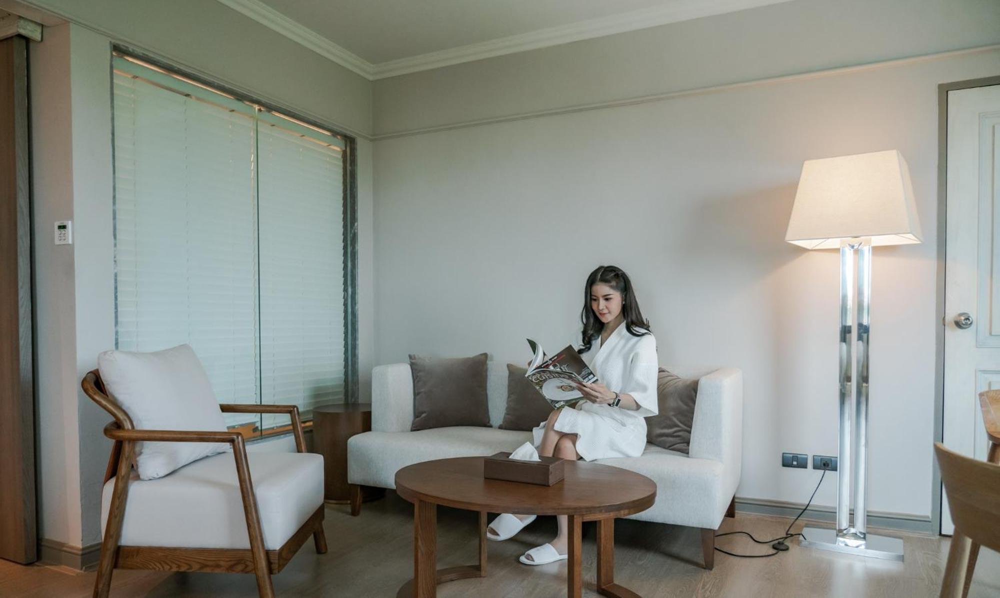 The Grand Riverside Hotel Phitsanulok Exterior photo