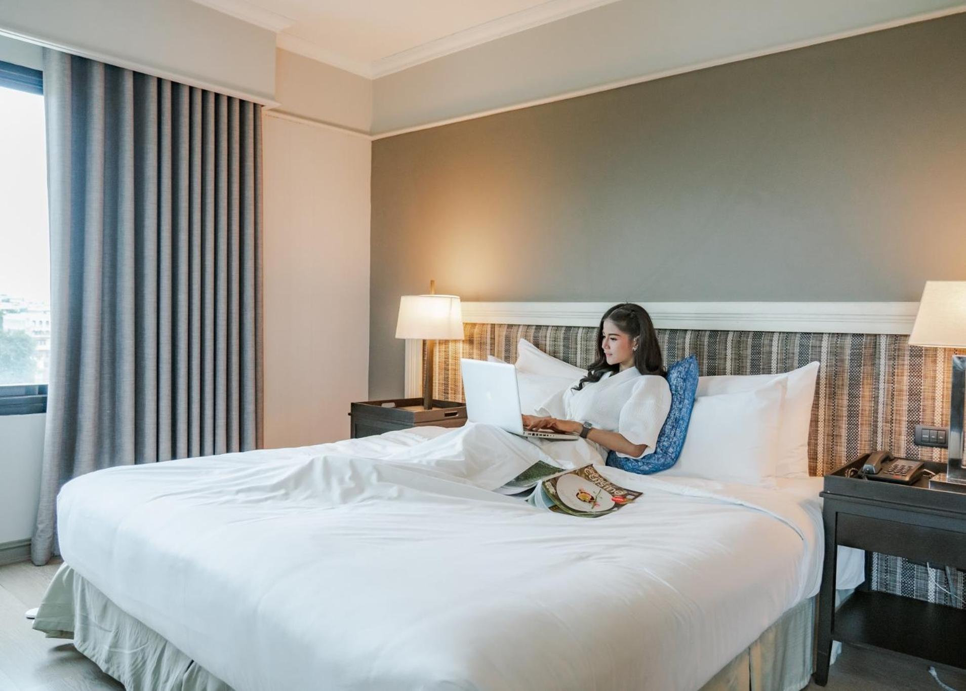 The Grand Riverside Hotel Phitsanulok Exterior photo