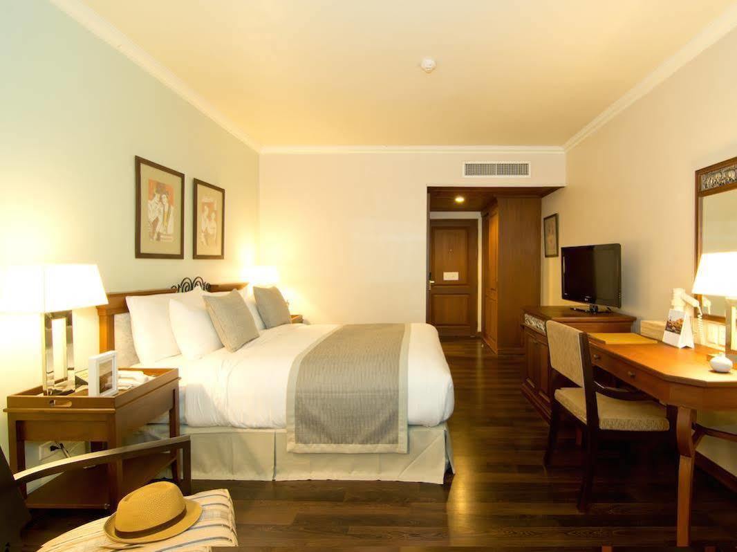 The Grand Riverside Hotel Phitsanulok Exterior photo