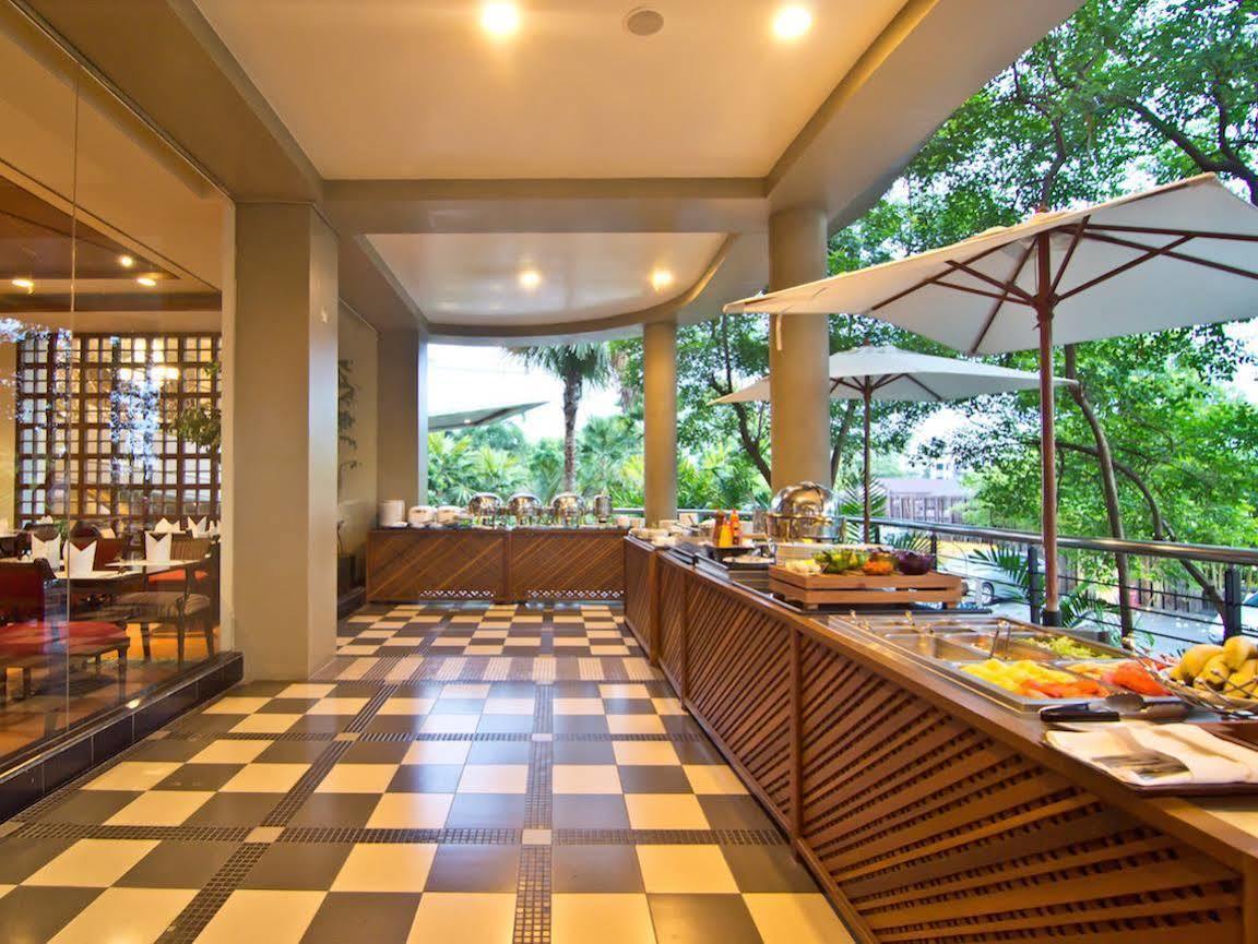 The Grand Riverside Hotel Phitsanulok Exterior photo